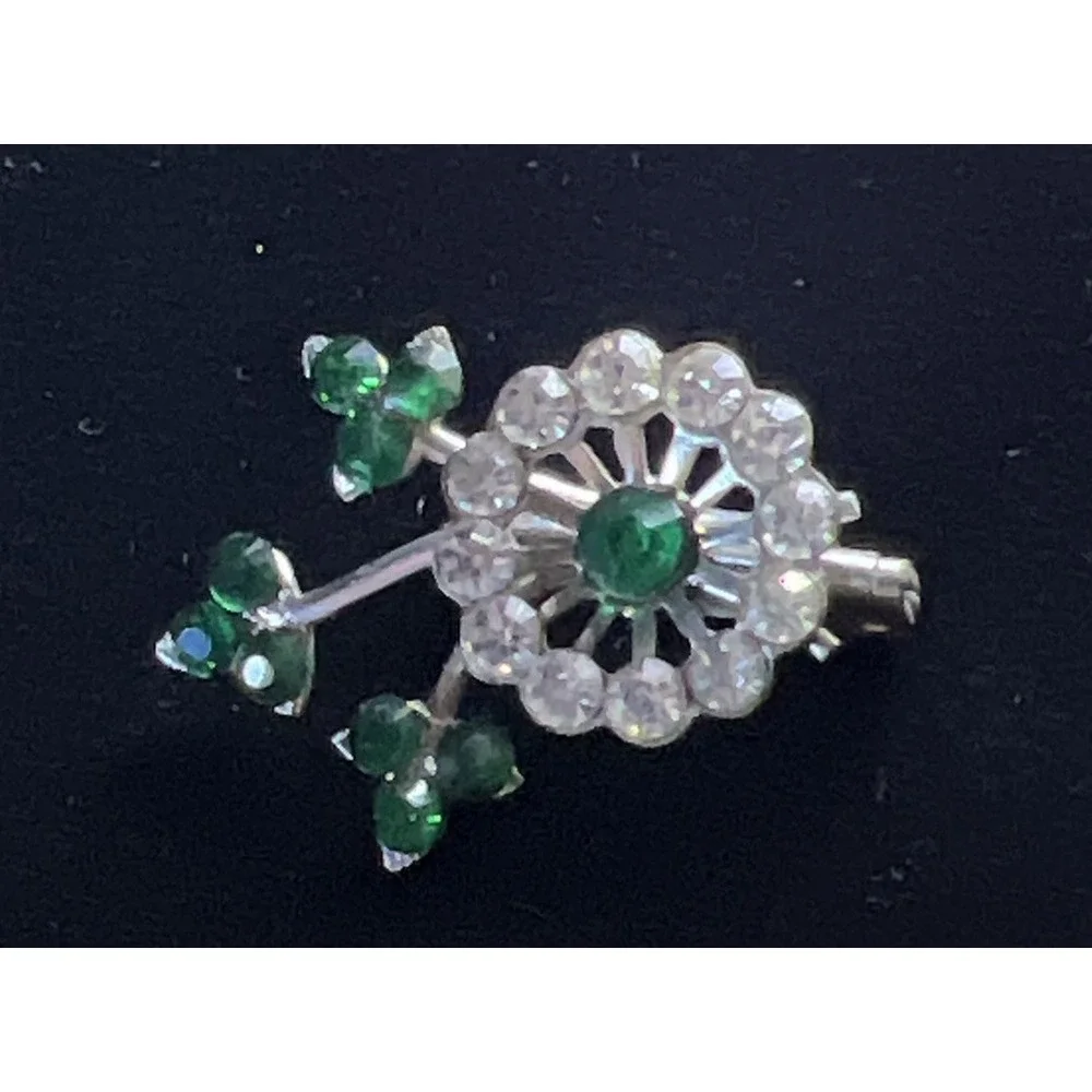 Vintage Silvertone Green Rhinestone‎ Flower Brooch Costume Jewelry